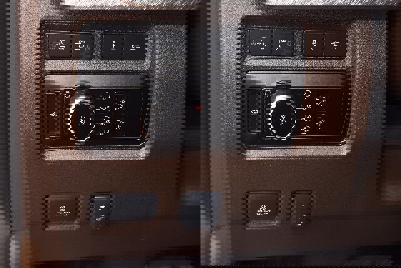 Used 2023 Ford F250 King Ranch w/ Chrome Package image 31