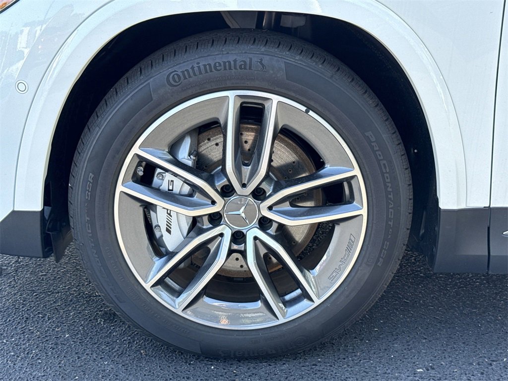 New 2025 Mercedes-Benz GLA 35 AMG 4MATIC image 10