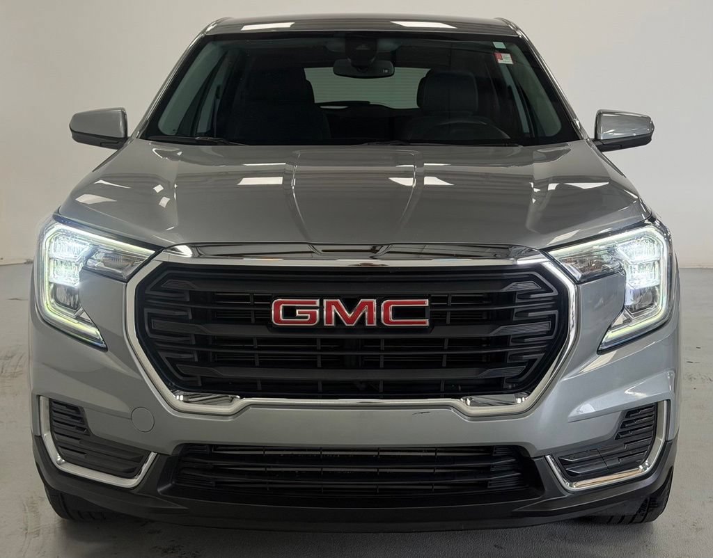 Used 2024 GMC Terrain SLE FWD image 7