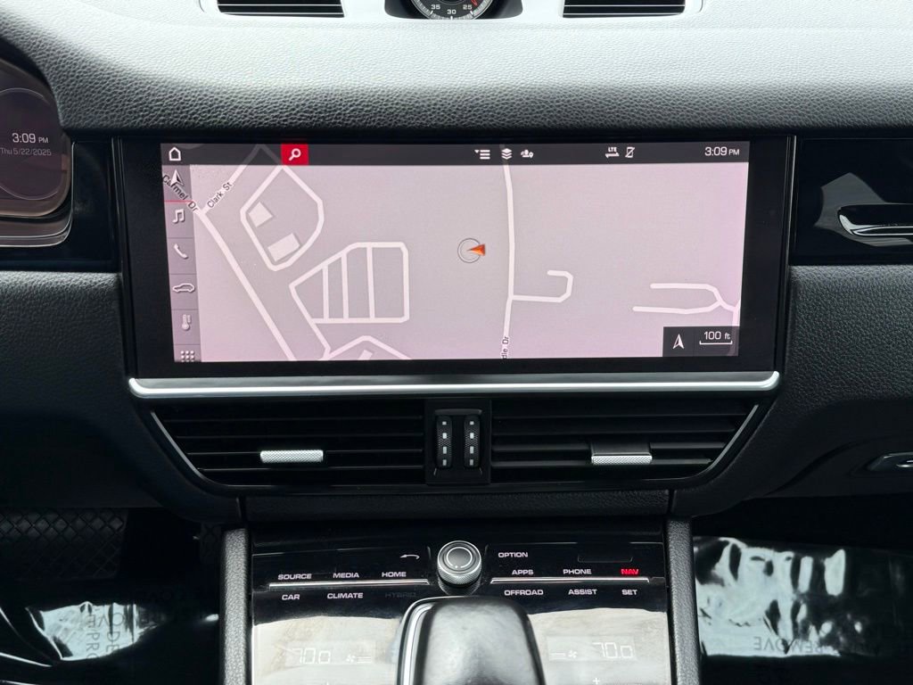 Used 2021 Porsche Cayenne image 39