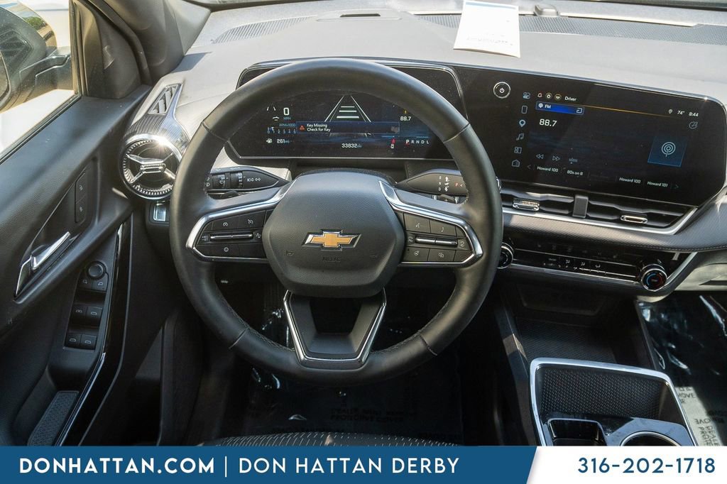 Used 2025 Chevrolet Equinox LT FWD image 5