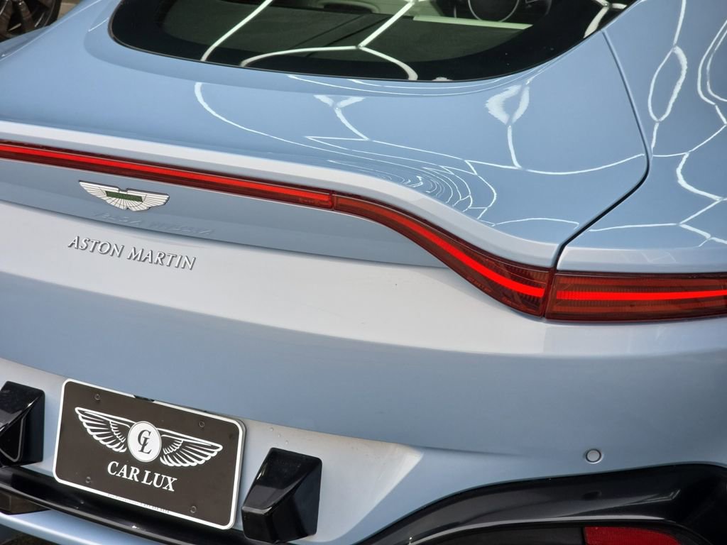 Used 2020 Aston Martin V8 Vantage Coupe image 34