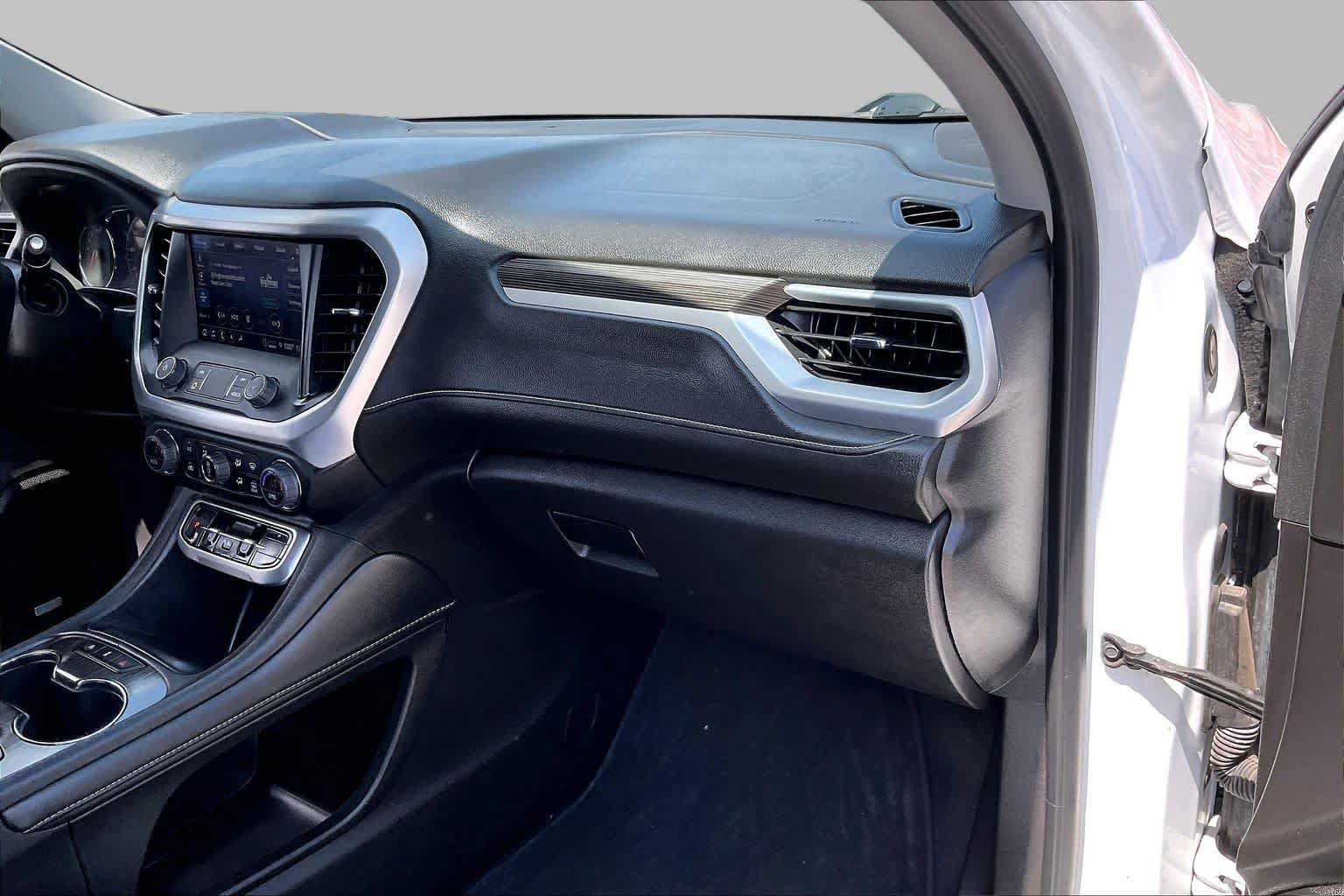 Used 2023 GMC Acadia SLT w/ Technology Package FWD image 18