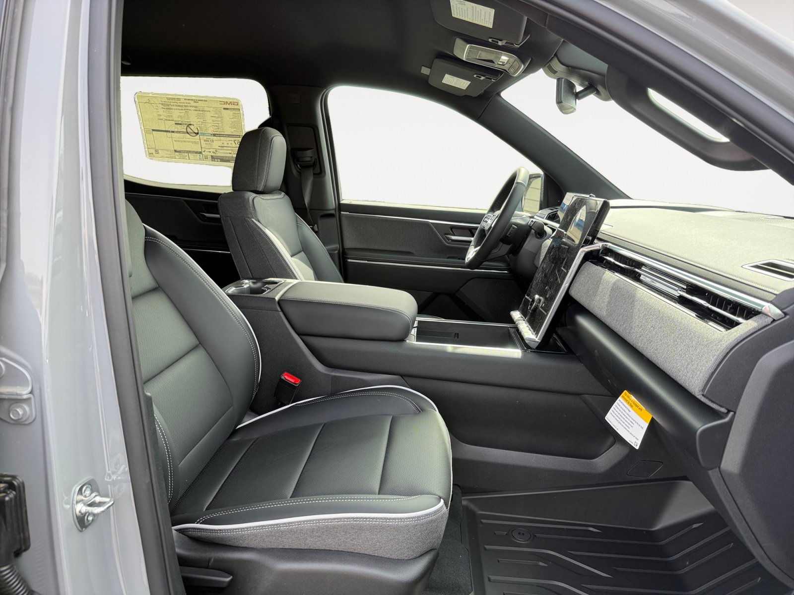 New 2026 GMC Sierra EV Elevation w/ LPO, Elevation Dark Package AWD/4WD image 19