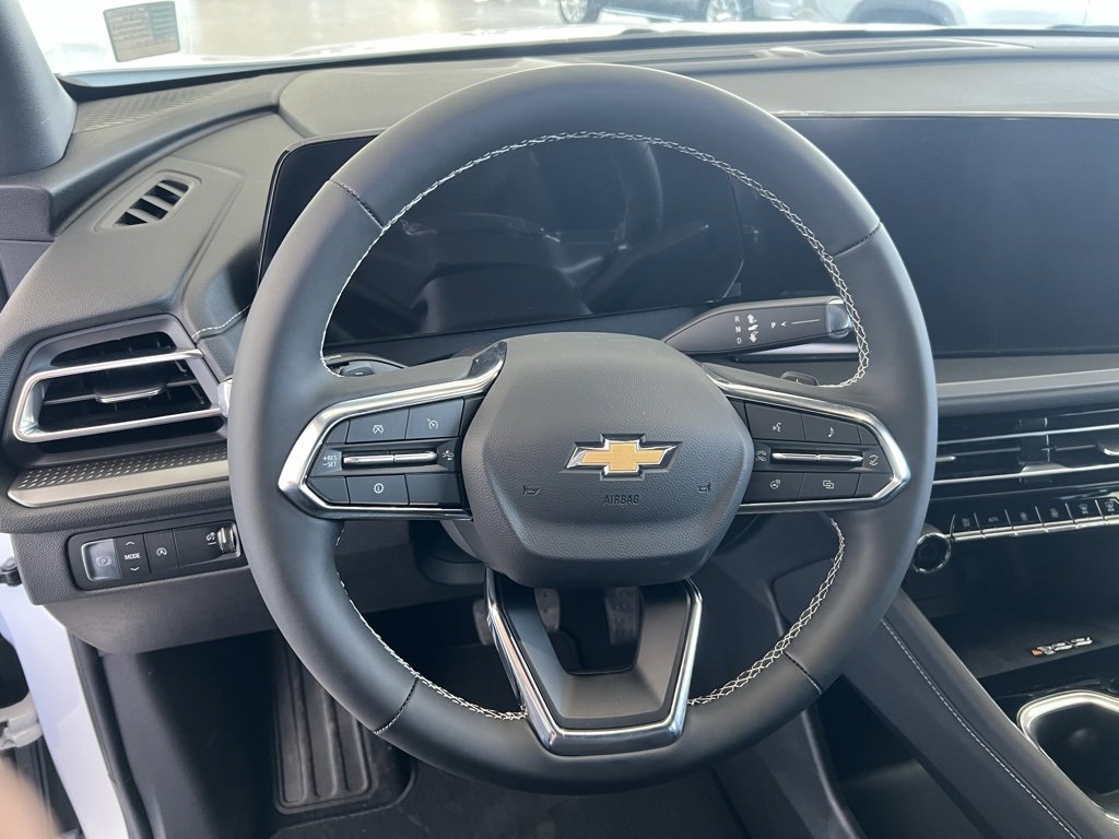 New 2026 Chevrolet Traverse LT w/ Sun and Wheel Package image 11