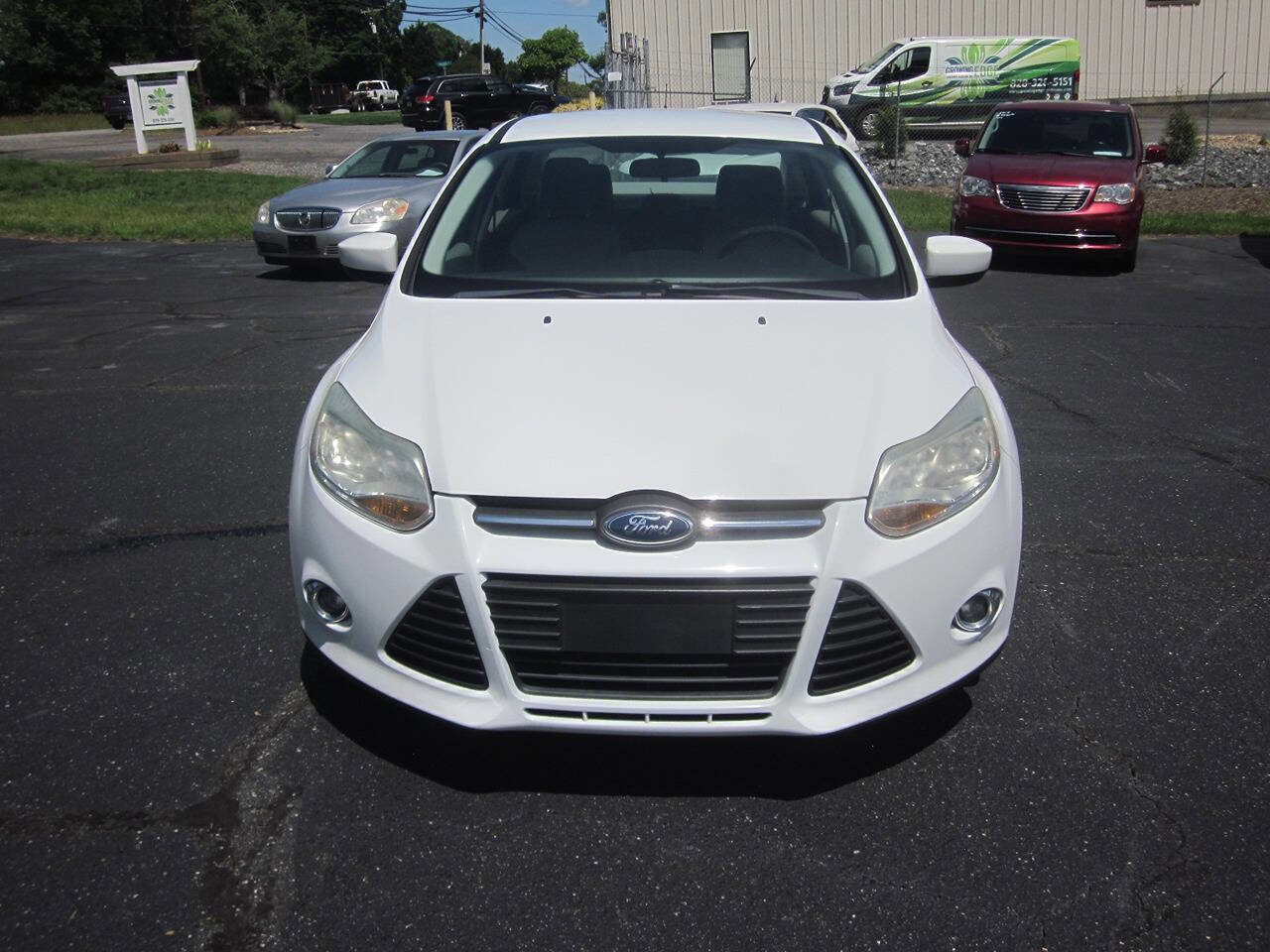 Used 2012 Ford Focus SE FWD image 3