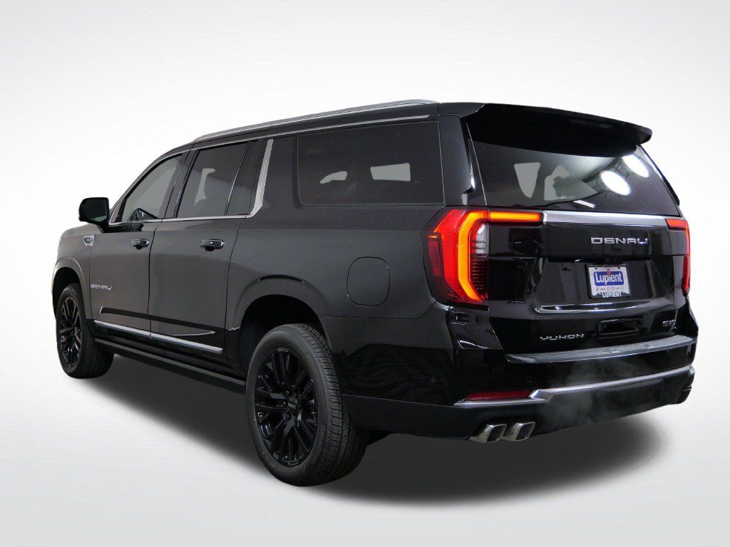 New 2026 GMC Yukon XL Denali w/ Denali Reserve Package AWD/4WD image 3