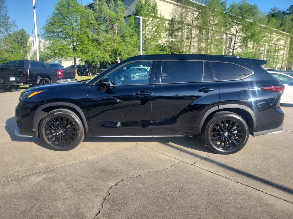 Used 2026 Toyota Highlander XSE image 2