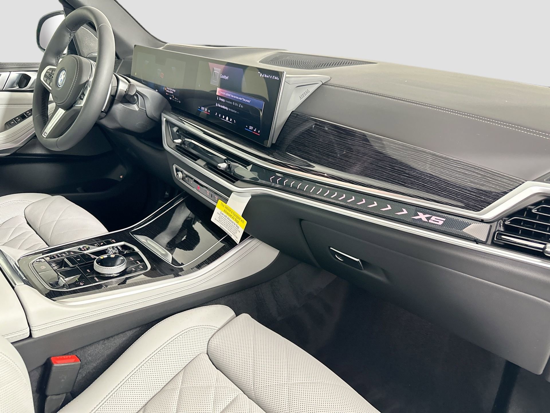 New 2026 BMW X5 xDrive50e w/ Executive Package image 30