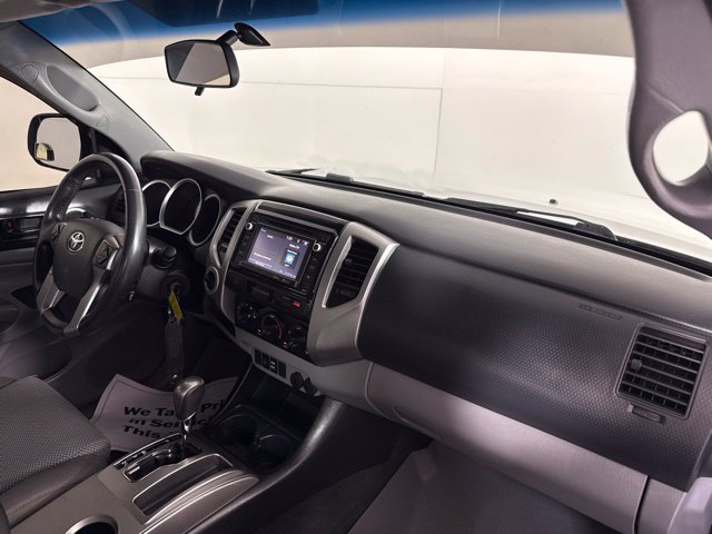 Used 2015 Toyota Tacoma 4x4 Double Cab w/ TRD Off-Road Package image 31