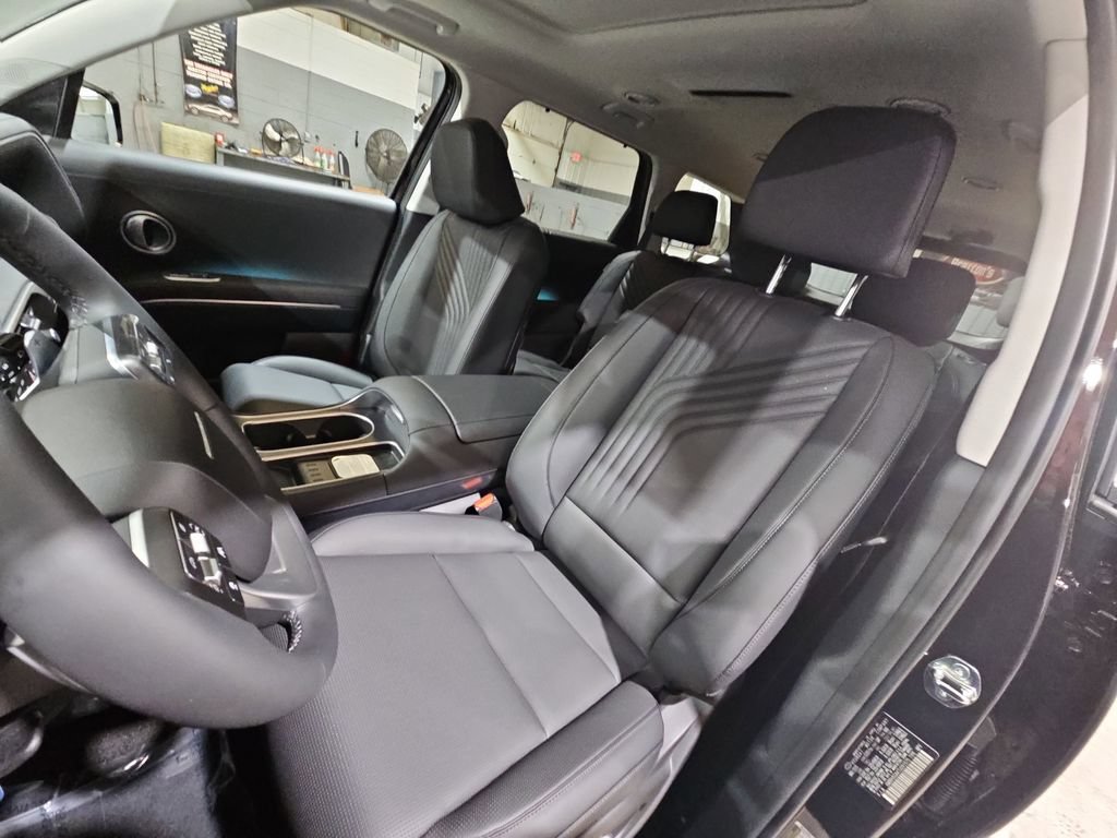 New 2026 Hyundai Palisade SEL Premium FWD image 16