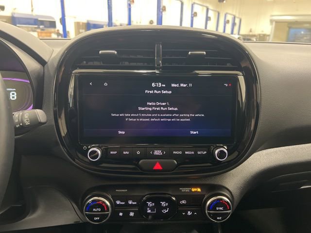 Used 2023 Kia Soul EX image 8