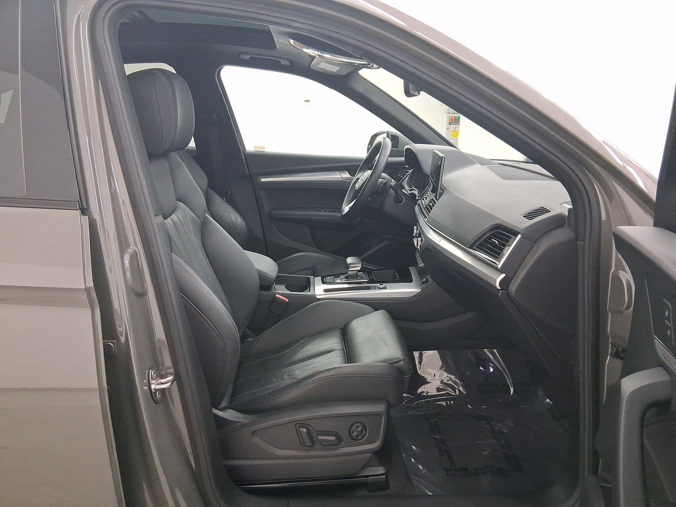 Used 2023 Audi Q5 2.0T Premium Plus w/ Premium Plus Package image 30