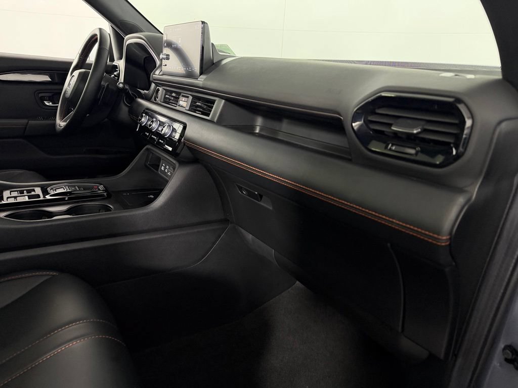 Used 2024 Honda Pilot TrailSport image 30