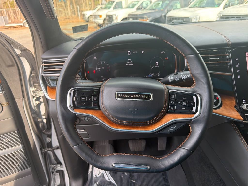 Used 2024 Jeep Grand Wagoneer L Series III image 15