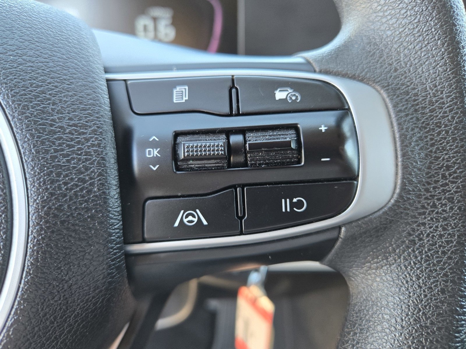 Used 2024 Kia Sportage LX image 24