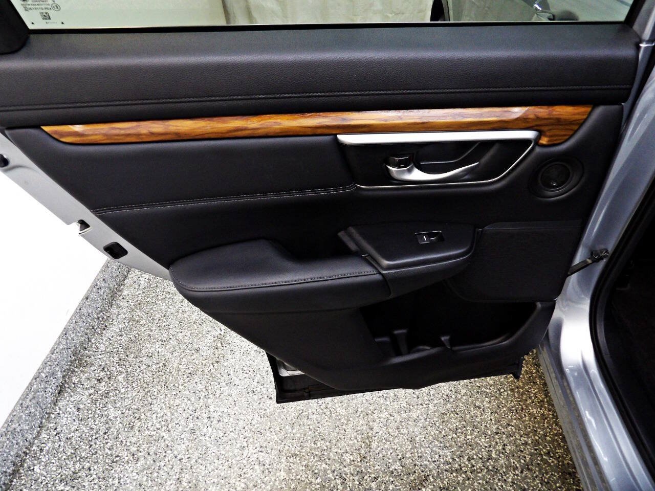 Used 2019 Honda CR-V EX-L image 9