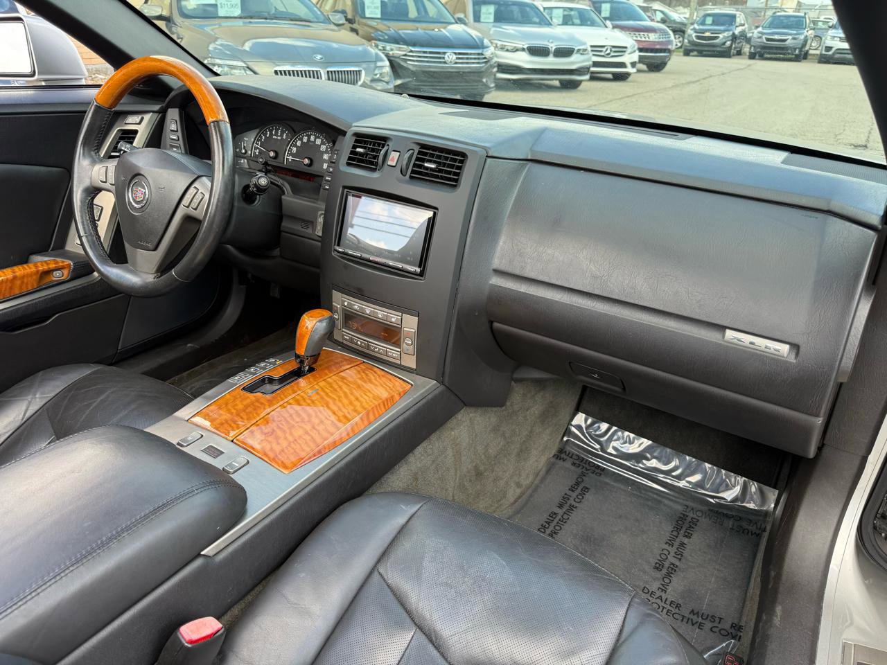 Used 2004 Cadillac XLR image 22