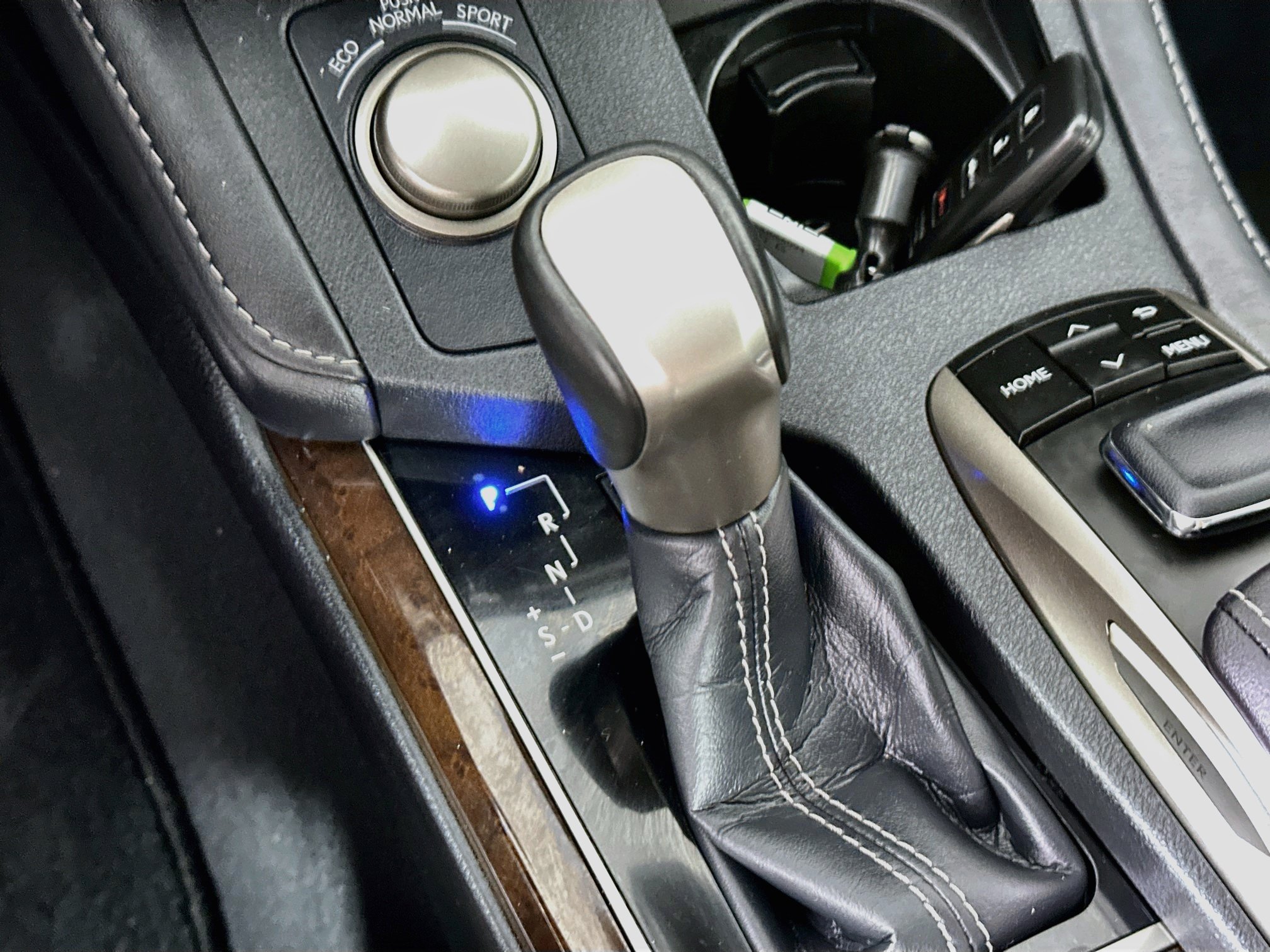 Used 2017 Lexus ES 350 w/ Luxury Package FWD image 25