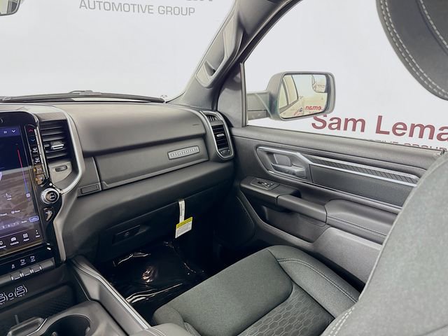 New 2026 RAM 1500 4x4 Crew Cab image 23