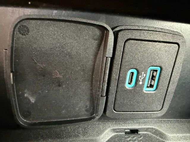 Used 2024 Ford Bronco Badlands image 30