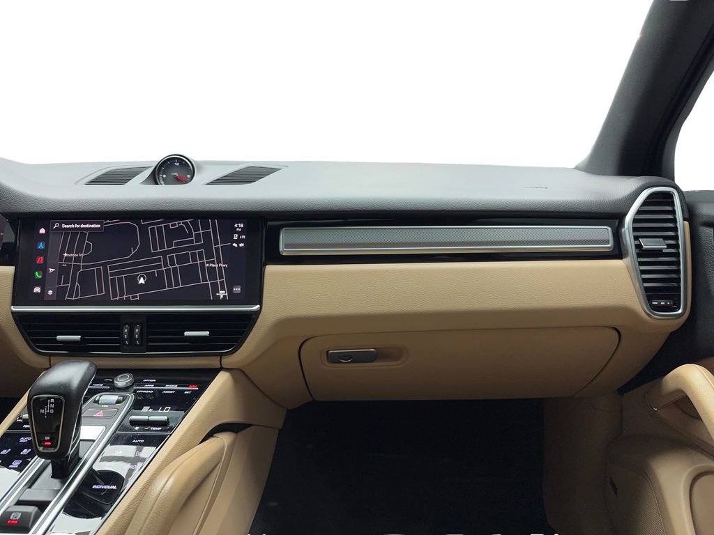 Used 2023 Porsche Cayenne Platinum Edition image 25