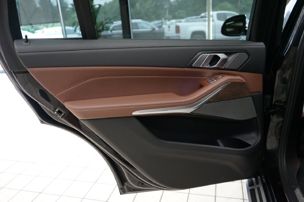 Used 2020 BMW X7 xDrive40i w/ Premium Package AWD/4WD image 58