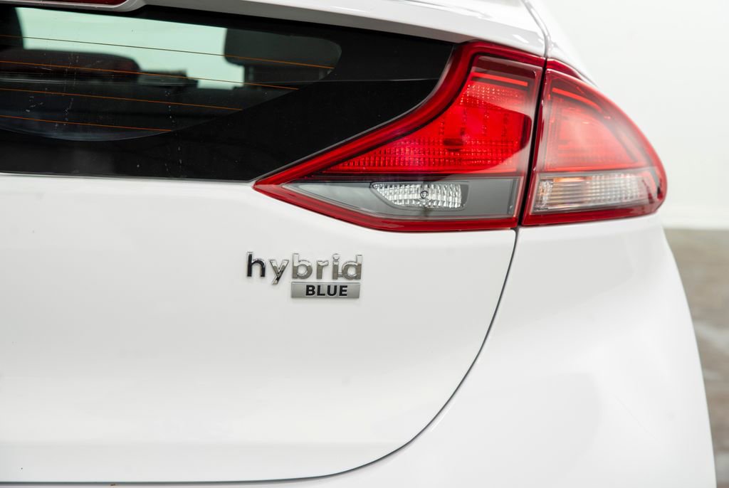Used 2018 Hyundai Ioniq Blue image 13