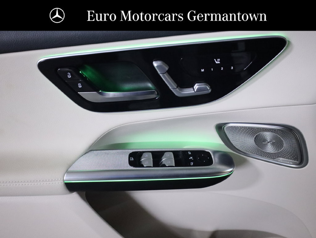 Used 2026 Mercedes-Benz GLC 300 4MATIC image 12