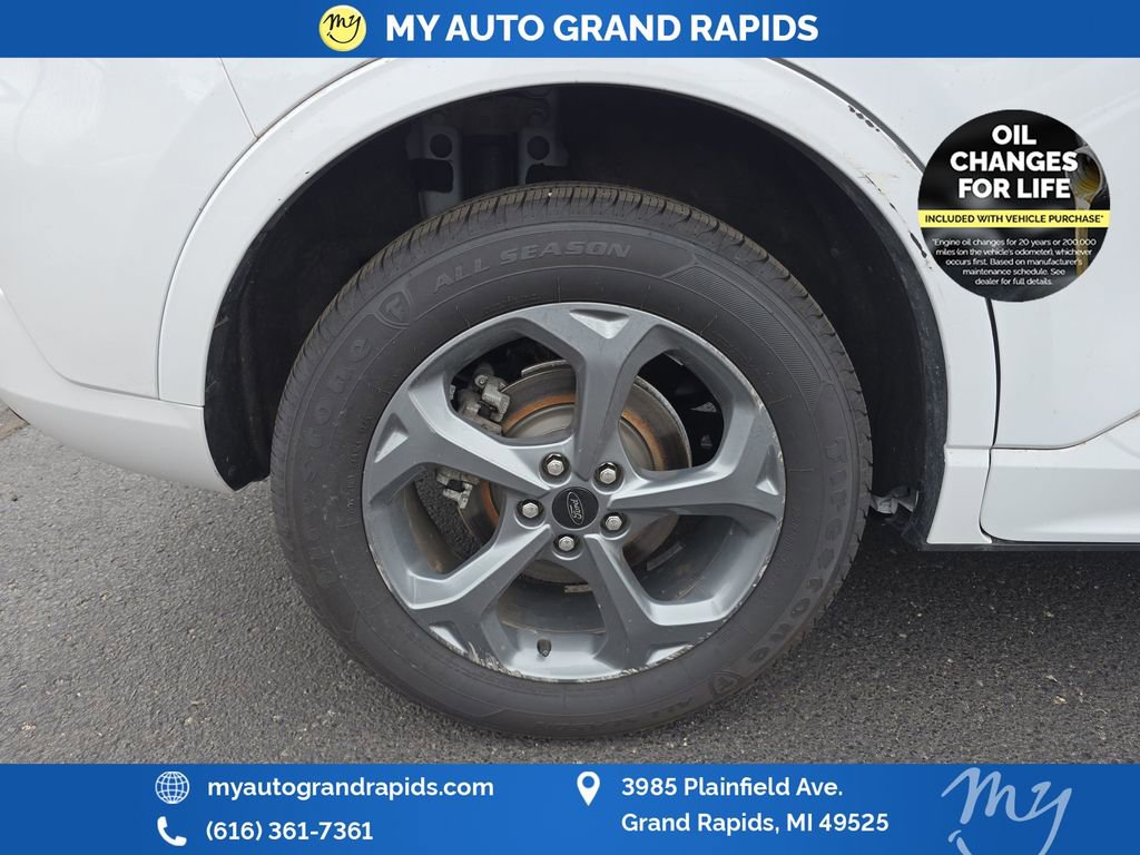 Used 2023 Ford Escape ST-Line w/ Tech Pack #1 AWD/4WD image 32