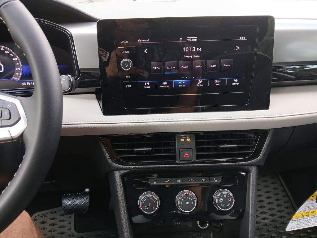 New 2025 Volkswagen Taos S image 18