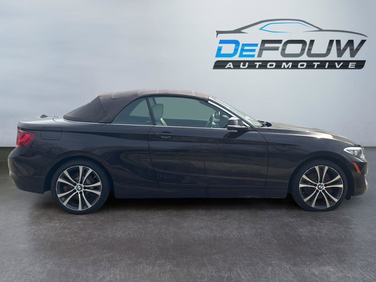 Used 2016 BMW 228i xDrive Convertible AWD/4WD image 2