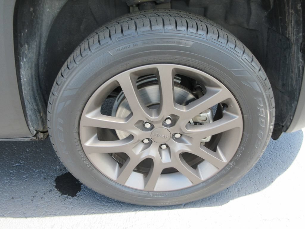 Used 2016 Jeep Renegade 75th Anniversary AWD/4WD image 9