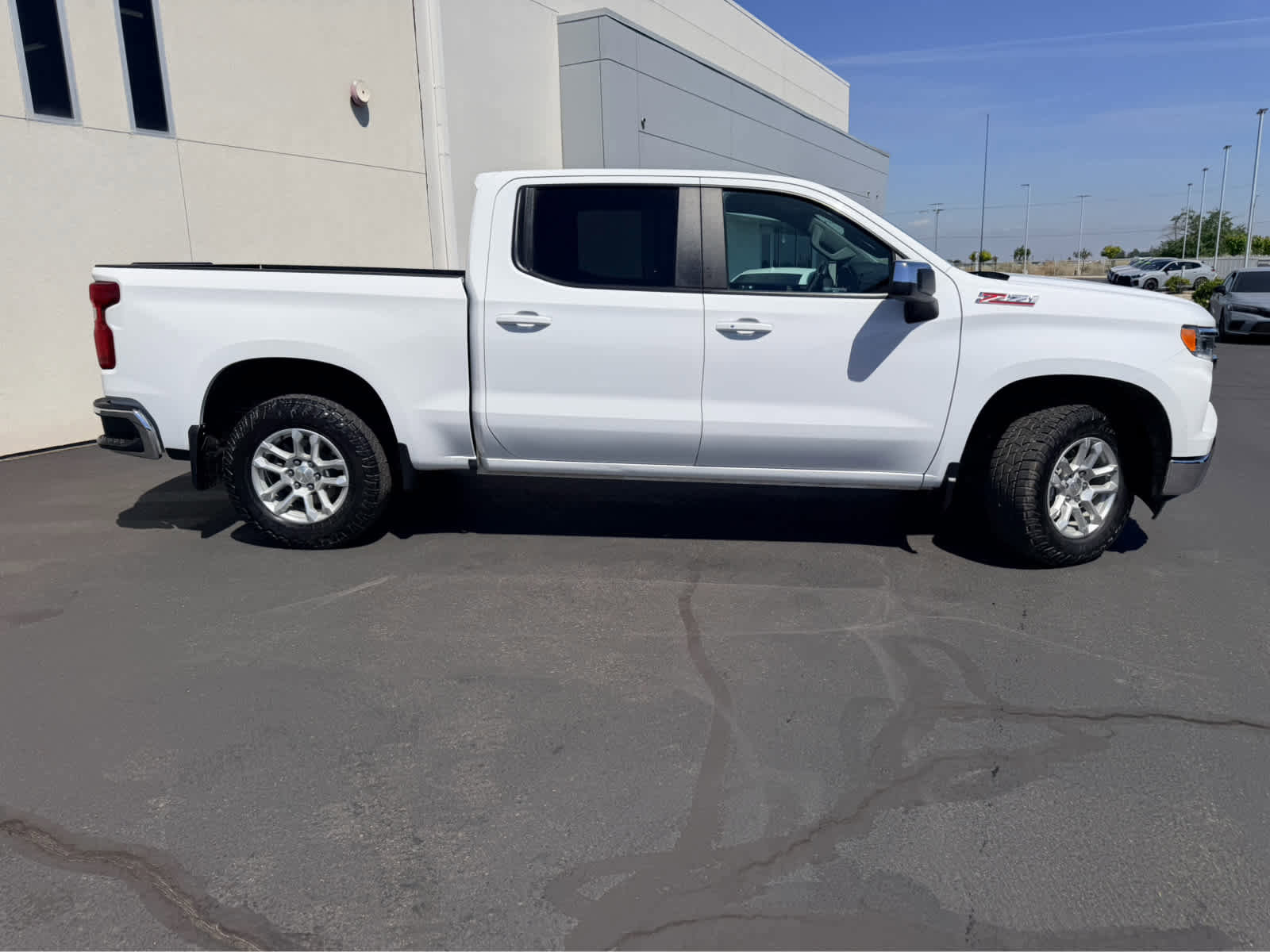 Used 2023 Chevrolet Silverado 1500 LT image 7