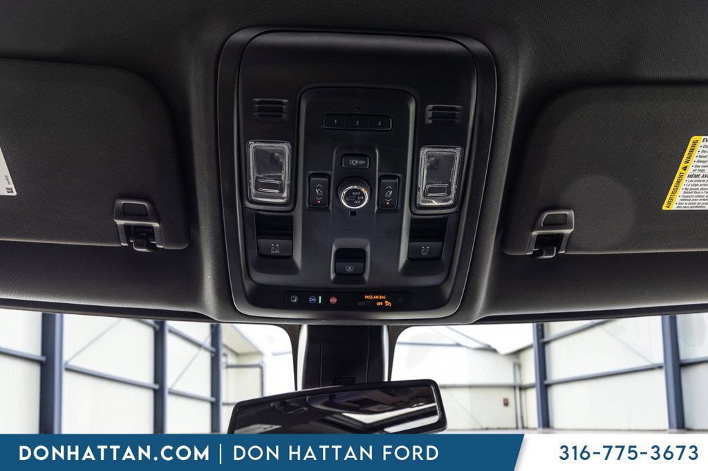 Used 2022 Chevrolet Tahoe RST w/ Luxury Package AWD/4WD image 15