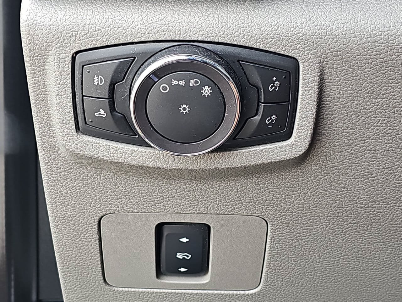 Used 2017 Ford F350 XLT AWD/4WD image 29