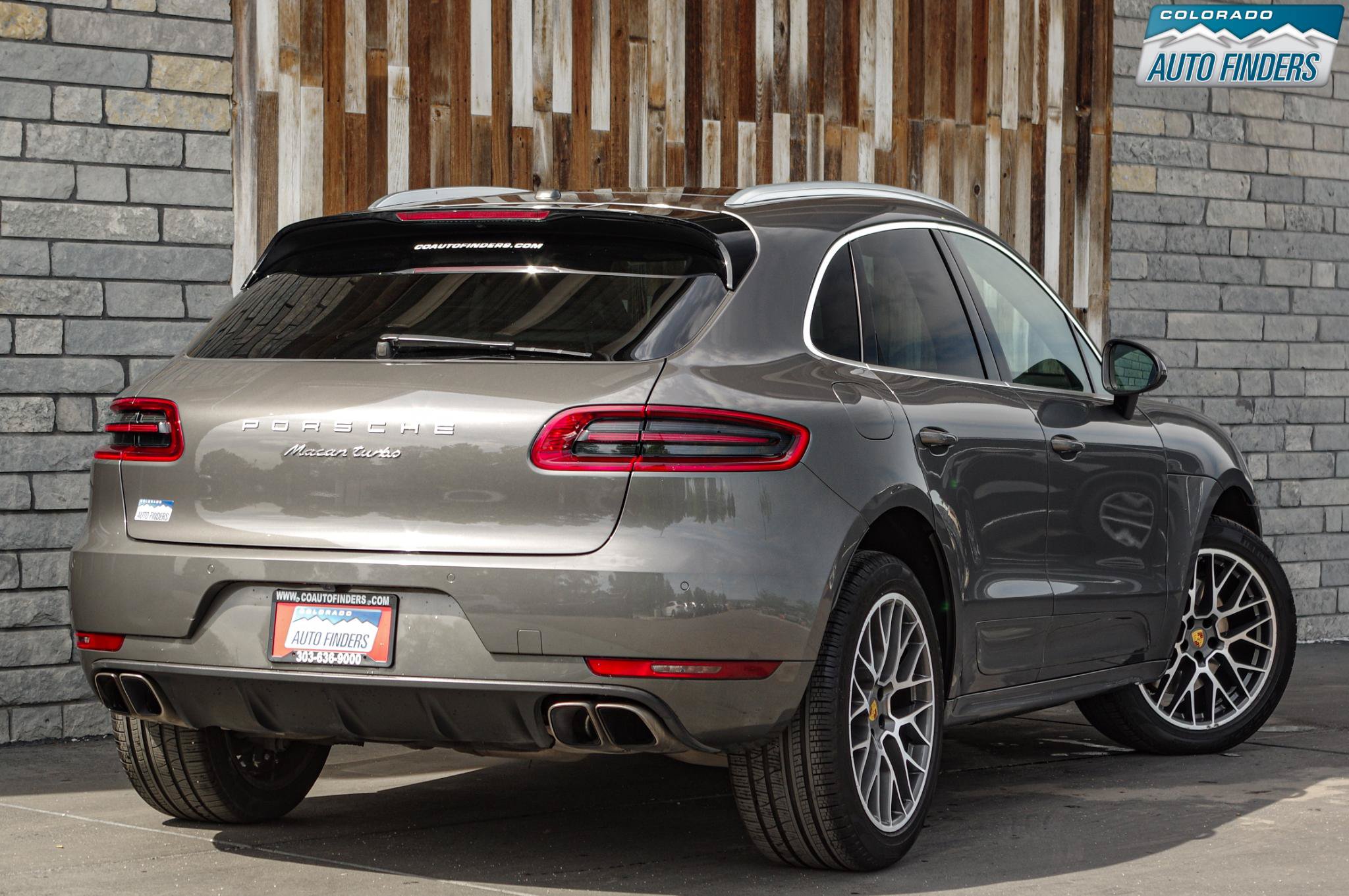 Used 2017 Porsche Macan Turbo AWD/4WD image 7