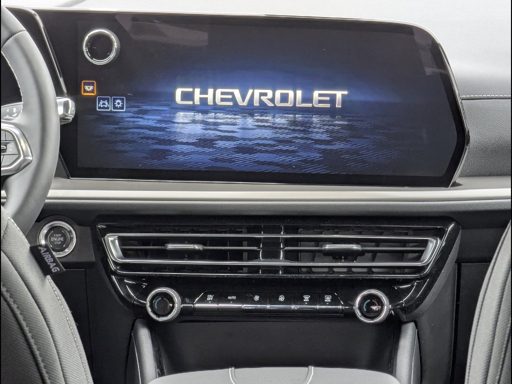 New 2026 Chevrolet Traverse LT w/ LPO, Floor Liner Package FWD image 23