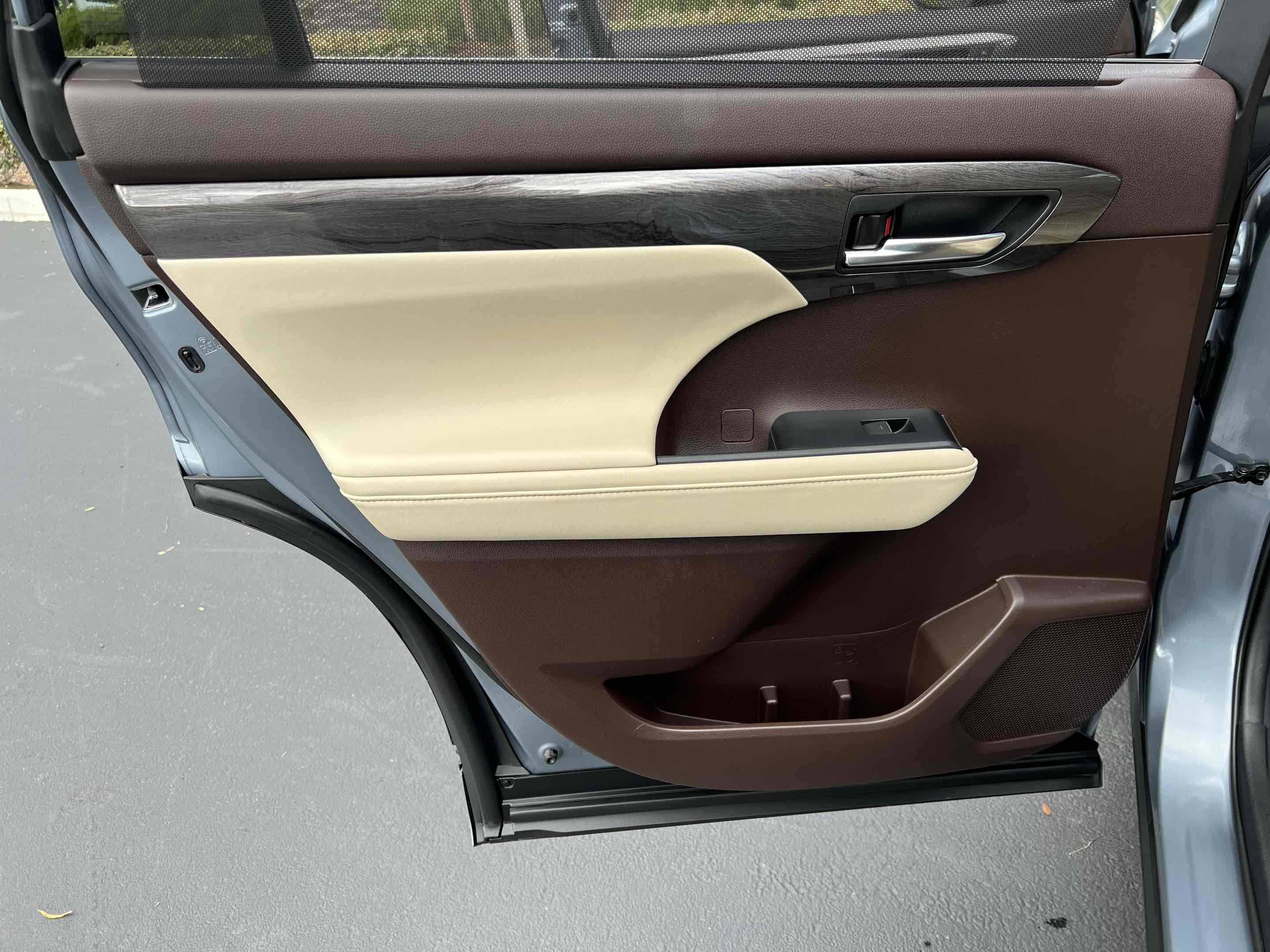 Used 2020 Toyota Highlander Platinum image 75