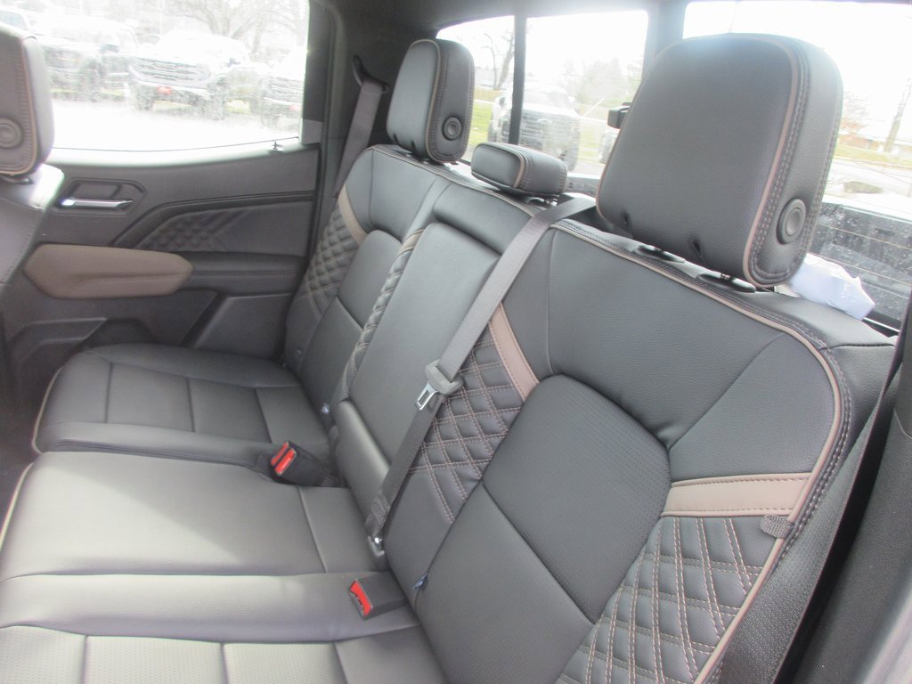 New 2026 GMC Canyon Denali image 14