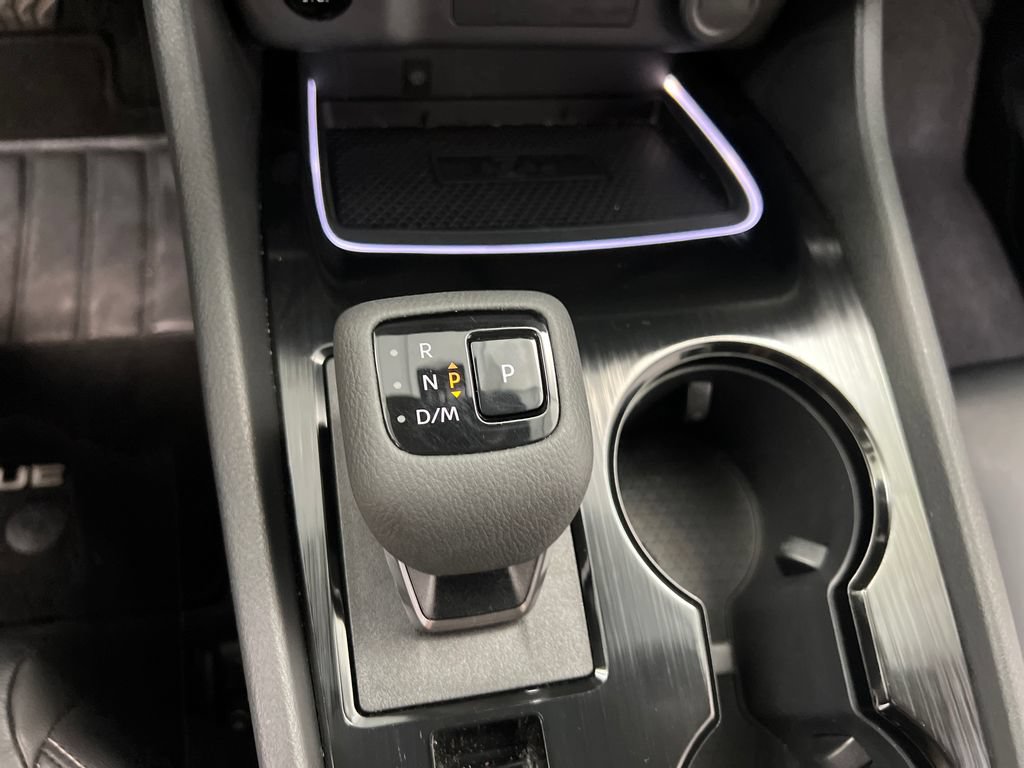 Used 2026 Nissan Rogue SL FWD image 51