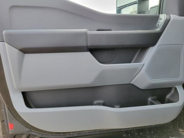 New 2025 Ford F250 XL w/ 360-Degree Camera Package image 12