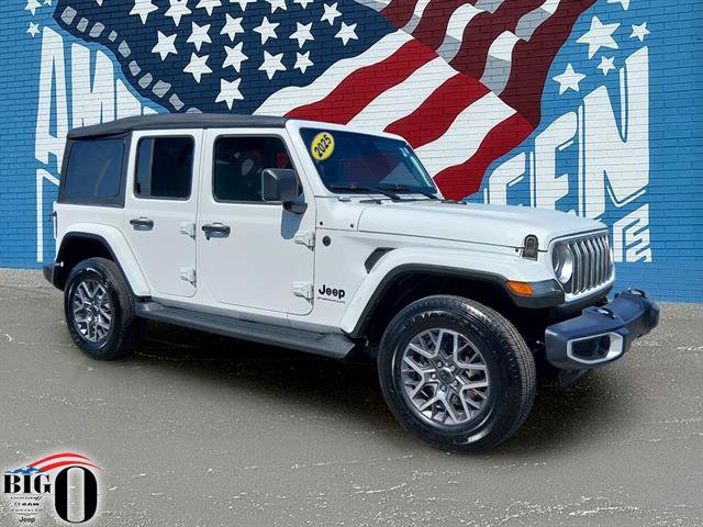 Certified 2025 Jeep Wrangler Unlimited Sahara AWD/4WD image 16