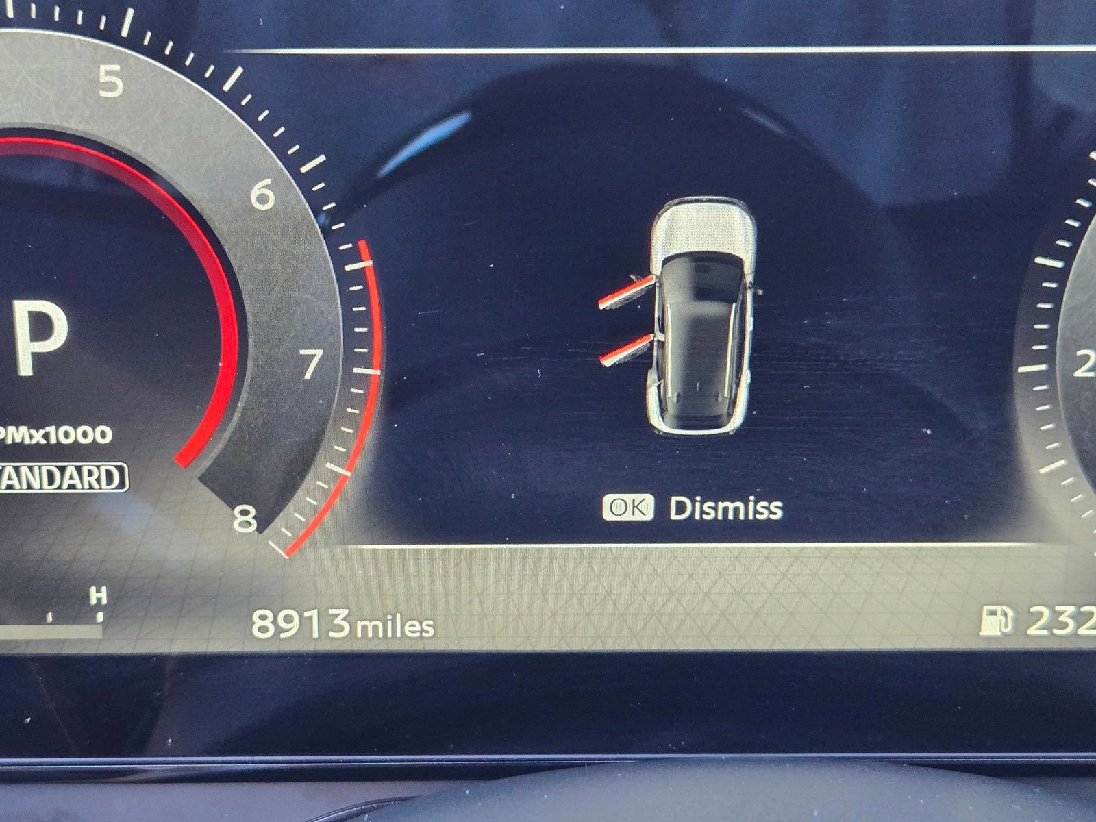 Used 2025 Nissan Kicks SR FWD image 27