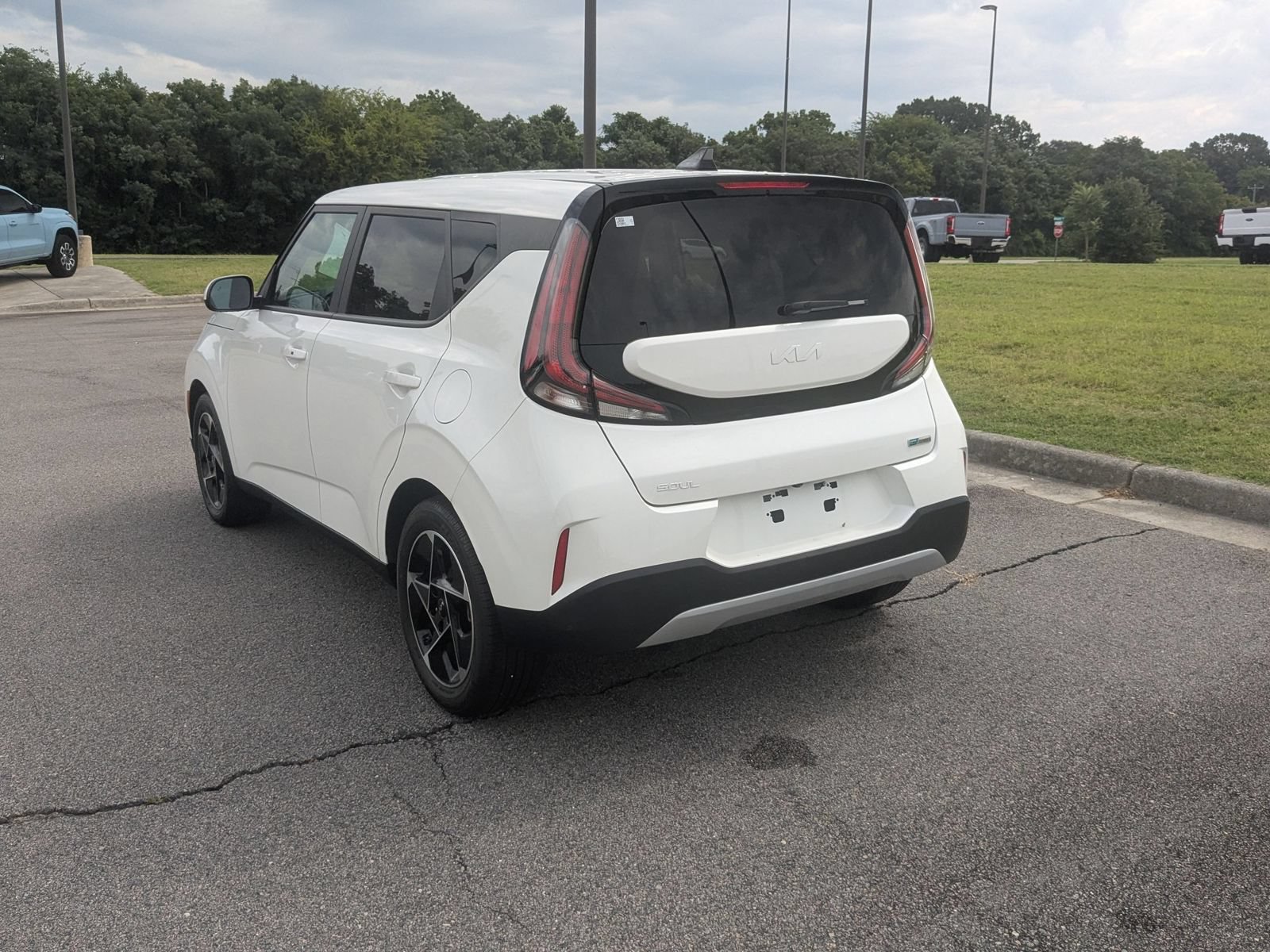 Used 2025 Kia Soul EX FWD image 5