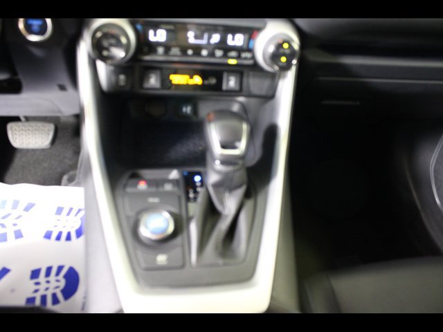 Used 2019 Toyota RAV4 XSE w/ Carpet Mat Package AWD/4WD image 26