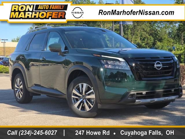 New 2025 Nissan Pathfinder SL w/ Black Appearance Package