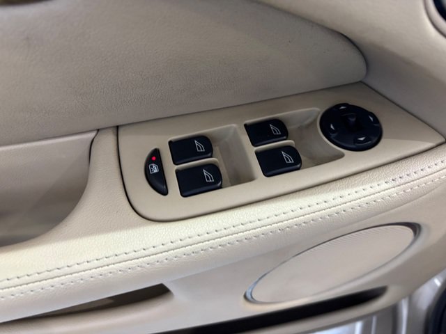 Used 2004 Jaguar X-TYPE 3.0 AWD/4WD image 10