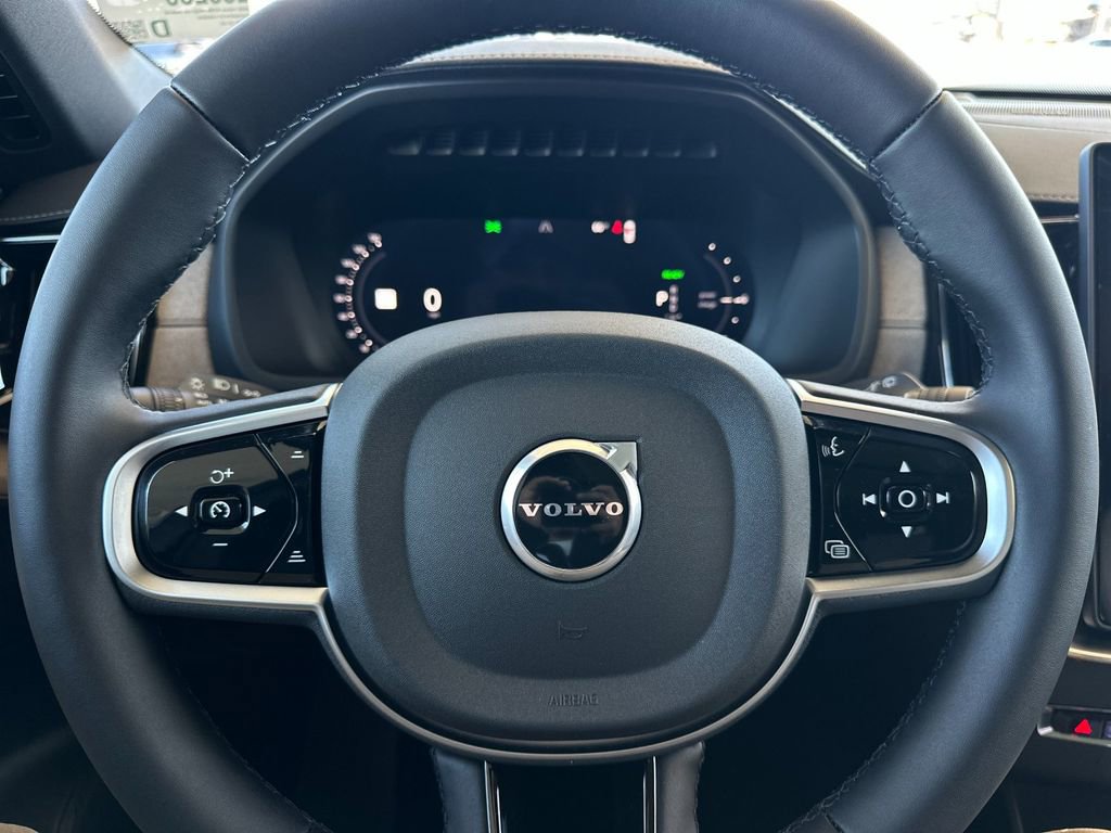 New 2026 Volvo XC90 T8 Plus w/ Protection Package Premier image 24