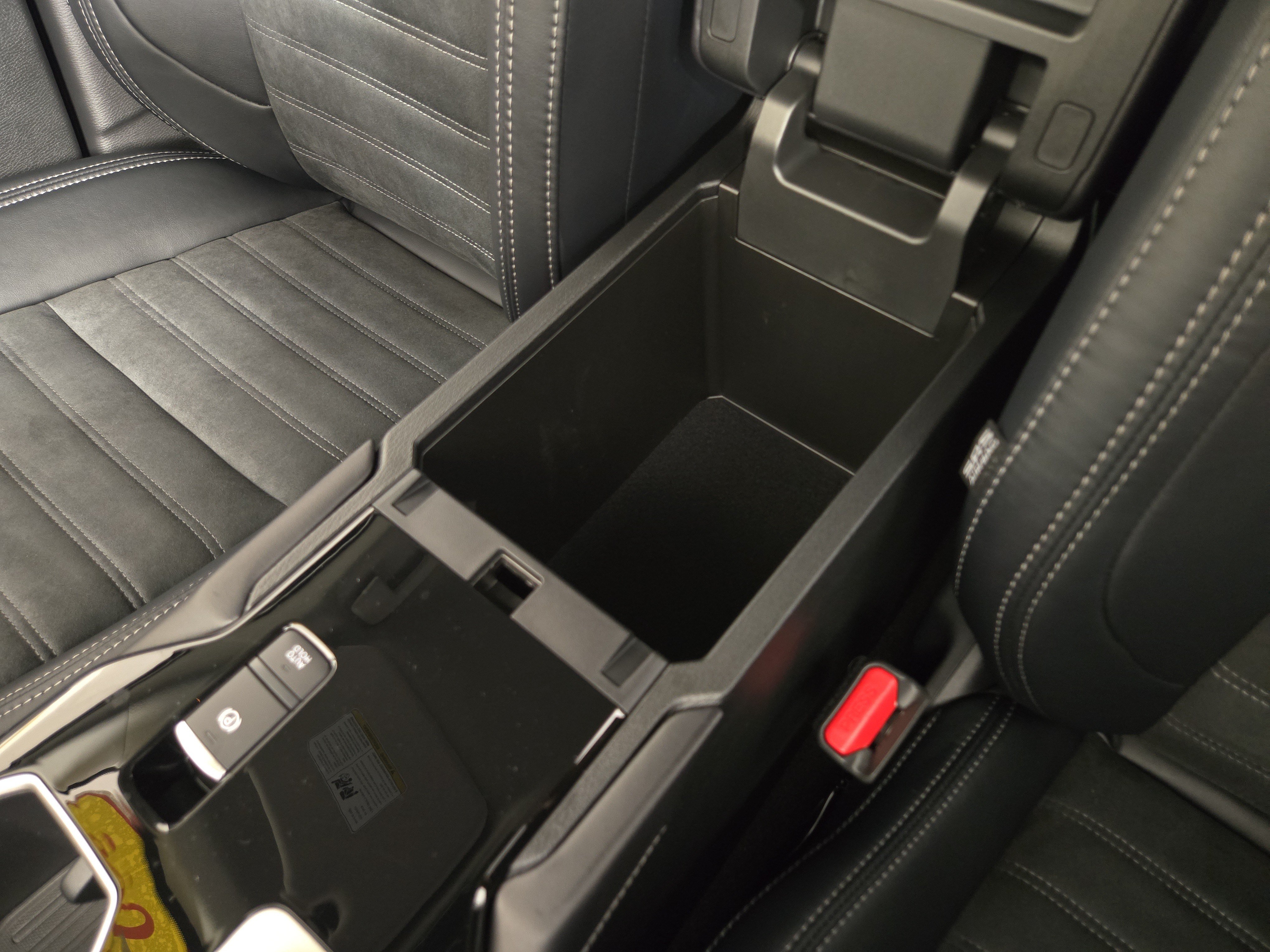 New 2026 Mitsubishi Outlander SE AWD/4WD image 28